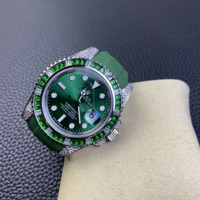 Rolextop-tier watch men's green dial green strap submarine series mechanical front view