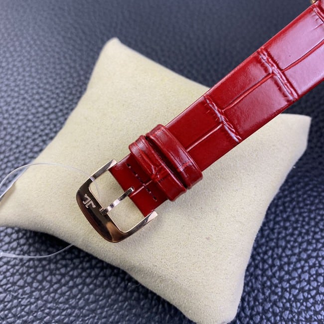 Jaeger-LeCoultretop-tier watch ladies white dial red dot moon phase master automatic movementleather strapclasp picture