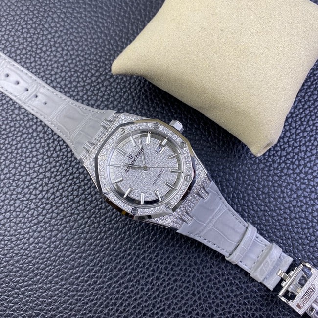 Audemars Piguettop-tier watch men's white dial gray belt Royal Oak series fully automatic movementleather strap front view