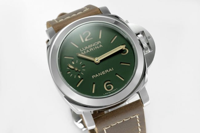 HW F factory top-tier replicaPaneraihigh-quality men's green dial brown belt manual winding leather strap watch front view