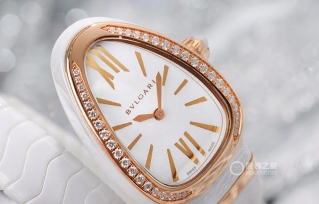 Bvlgaritop-tier ladies white dialrubber strapquartz watch front view