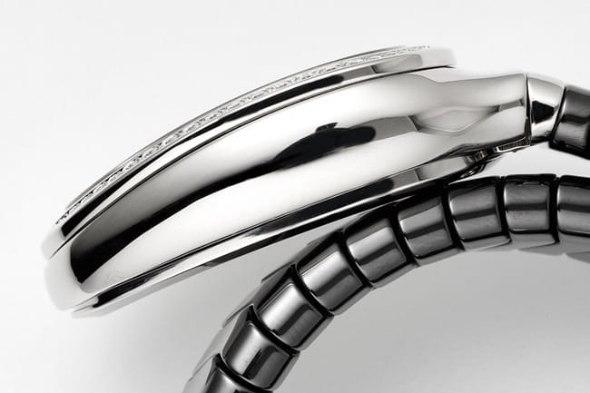 Bvlgaritop-tier watch women's black dialrubber strapquartz side view