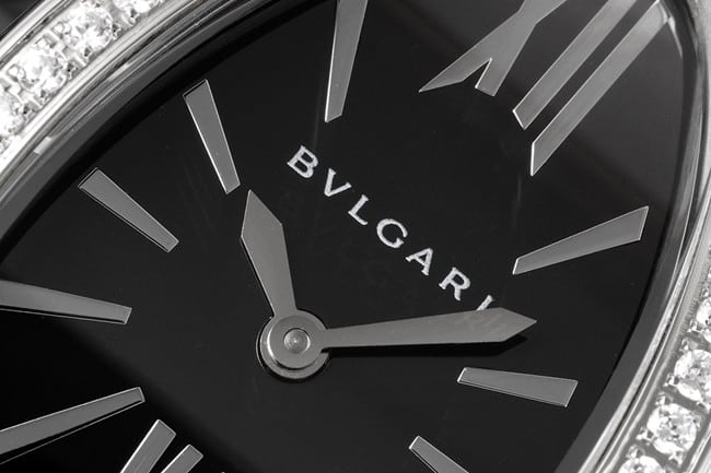 Bvlgaritop-tier watch women's black dialrubber strapquartzdetail shots