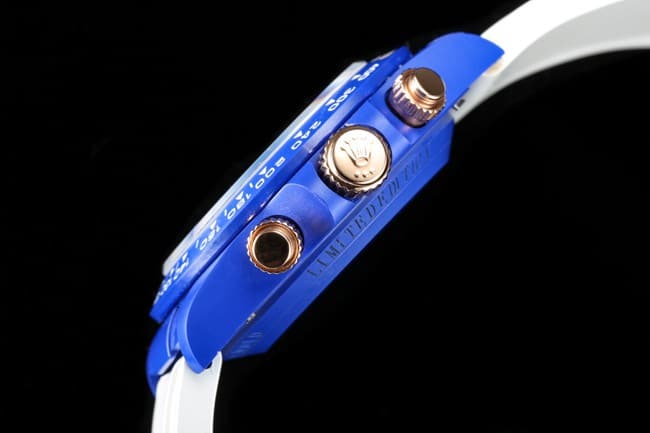 TW factory top-tier replicaRolexhigh-quality fully automatic movementDaytona series men's gold plate rubber strap watch side view