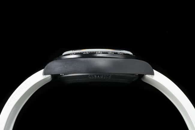 Rolextop-tier men's white dialrubber strap fully automatic movement watch side view