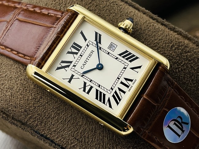 DR factory top-tier replicaCartierhigh-quality tank series couple series white dial brown belt fully automatic movementleather strap front view
