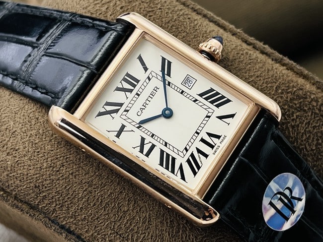 DR factory Cartiertop-tier men's white dial black belt tank series couple leather strap watch front view