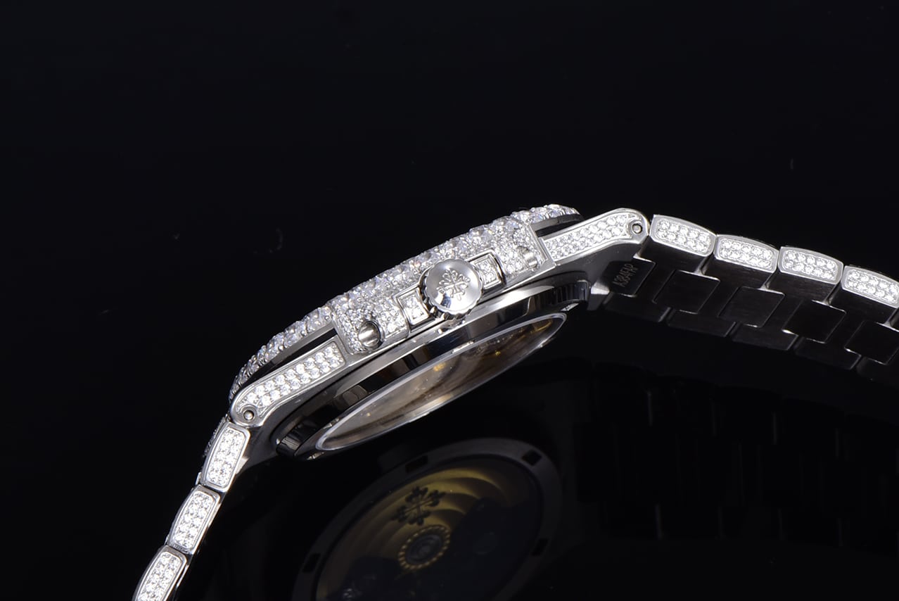 TW factory Patek Philippetop-tier watch men's white dialsteel braceletNautilus series mechanical detail shots