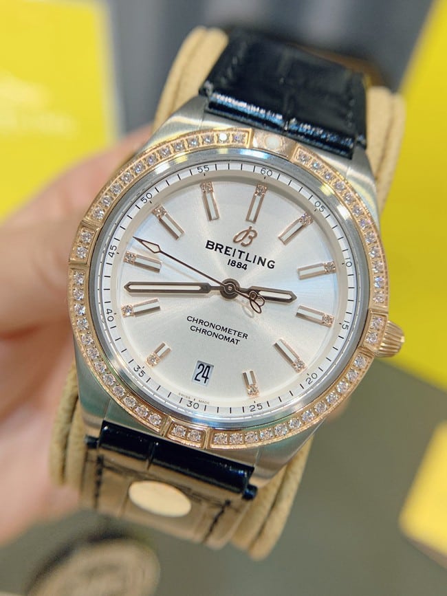 Breitlingtop-tier women's white dial black belt fully automatic movementleather strap Nanhai capsule series watch front view