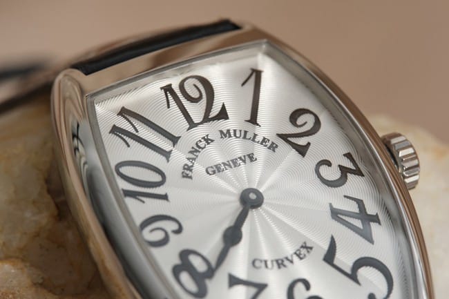 Frank Muller top-tier replicaquartz women's white dial black belt barrel-shaped leather strap watch detail shots