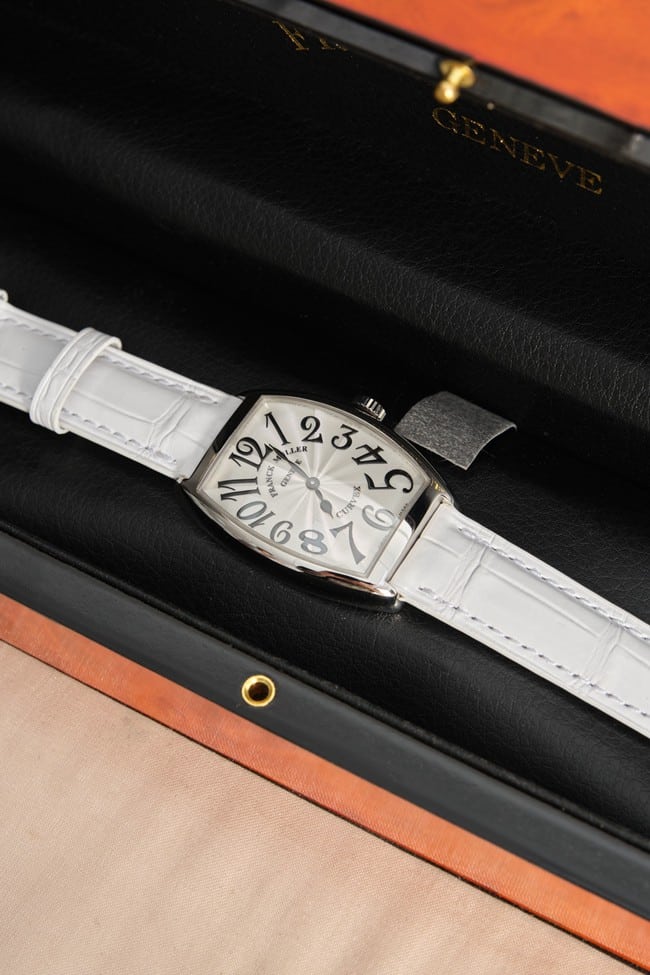 Franck Muller top-tier watch LONG ISLAND series barrel-shaped ladies white dial brown belt quartz watch front view