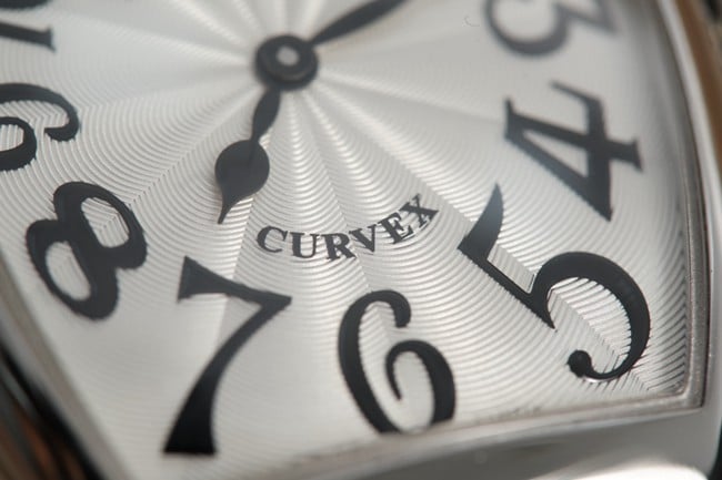 Franck Muller top-tier watch LONG ISLAND series barrel-shaped ladies white dial brown belt quartz watch detail shots