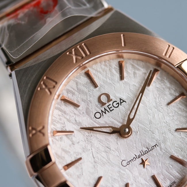 TW factory Omega women's watch white dialsteel bracelet constellation series quartzdetail shots