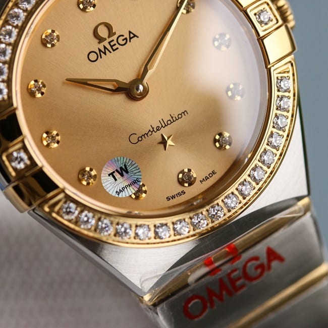 Omegatop-tiertop-tier ladies gold disc steel braceletquartz constellation series watch detail shots