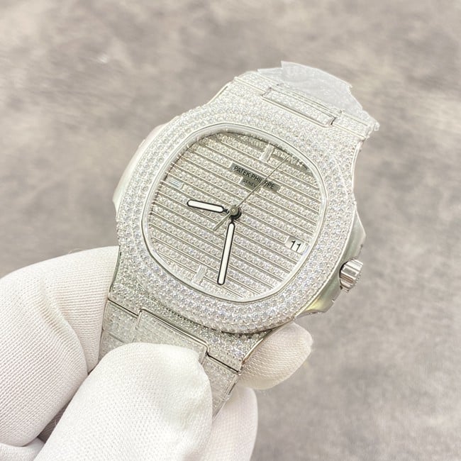 TW factory Patek Philippetop-tier watch Gypsophila men's white dialsteel bracelet casual elegant classic series mechanical front view