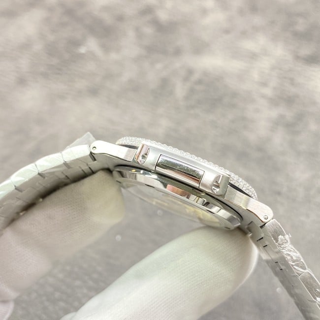 TW factory Patek Philippetop-tier watch Gypsophila men's white dialsteel bracelet casual elegant classic series mechanical side view