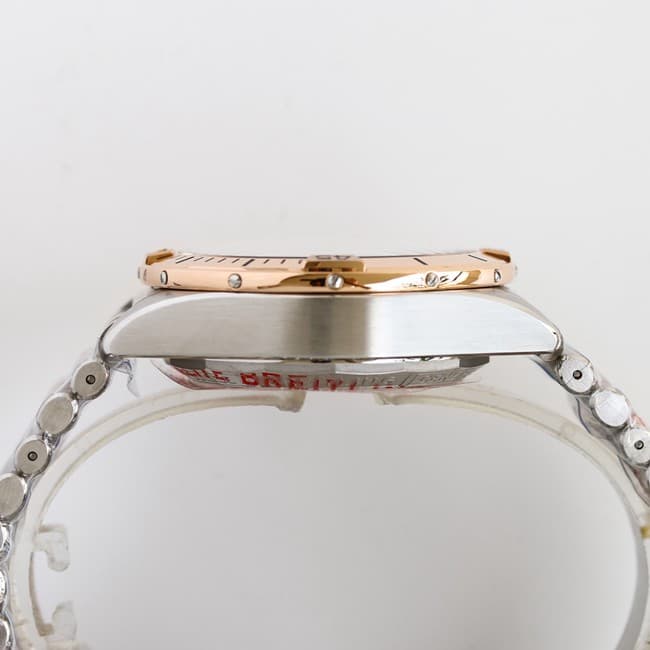 top-tier replicaBreitlingsuper bullet chain 42mm black dialAsia-7750mechanical movementsteel bracelet rose gold side view