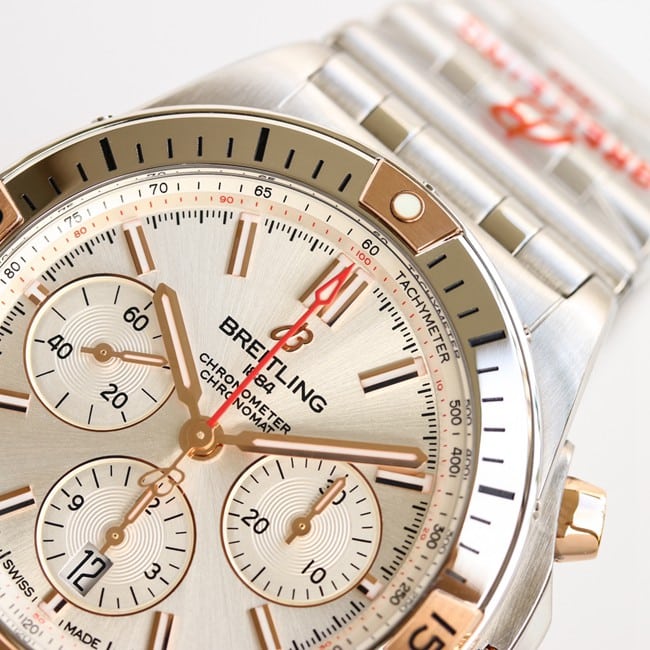 top-tier replicaBreitlinghigh-quality bullet chainAsia-7750movement42mm white dialsteel bracelet men's detail shots
