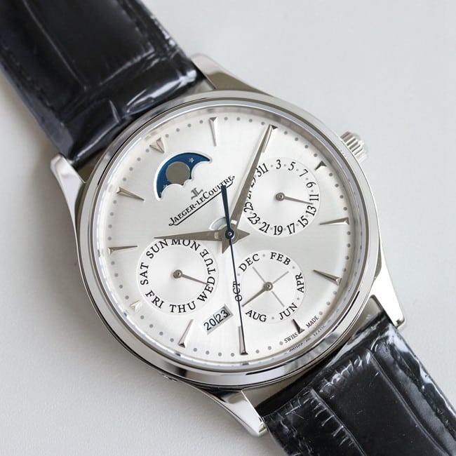 TW factory Jaeger-LeCoultre perpetual calendar top-tier watch men's black dial black belt master series fully automatic movementleather strap watch front view