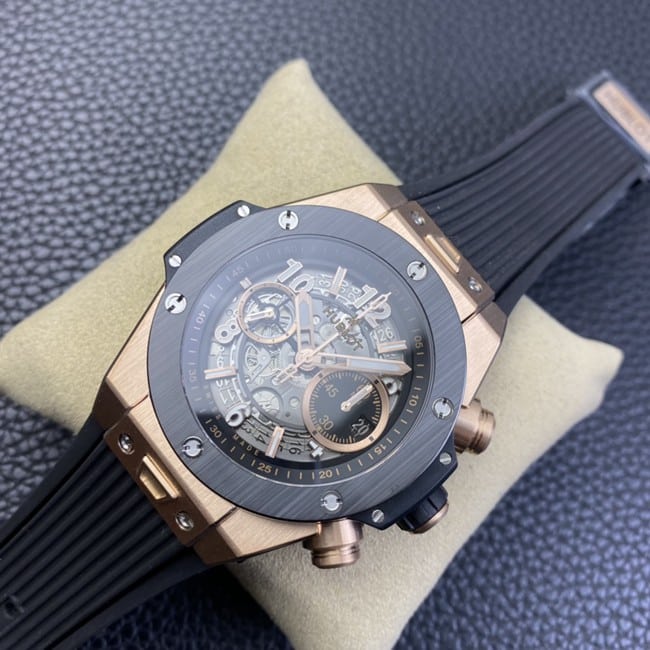 Hublot top-tier watch Big Bang series men's black dialrubber strap full automatic movement front view