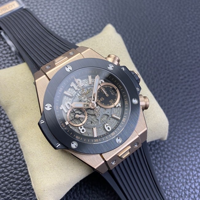 Hublot top-tier watch Big Bang series men's black dialrubber strap full automatic movement front view