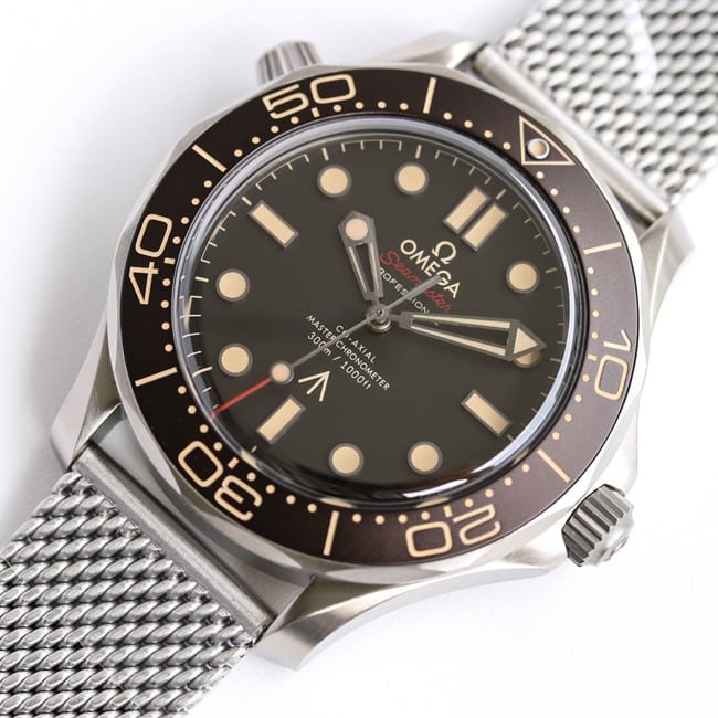 Top collectible watches James Bond Movie "Flawless to Death" Theme Edition Steel Strap Watch - "Seamaster Diver 300M 007 Edition" Front View