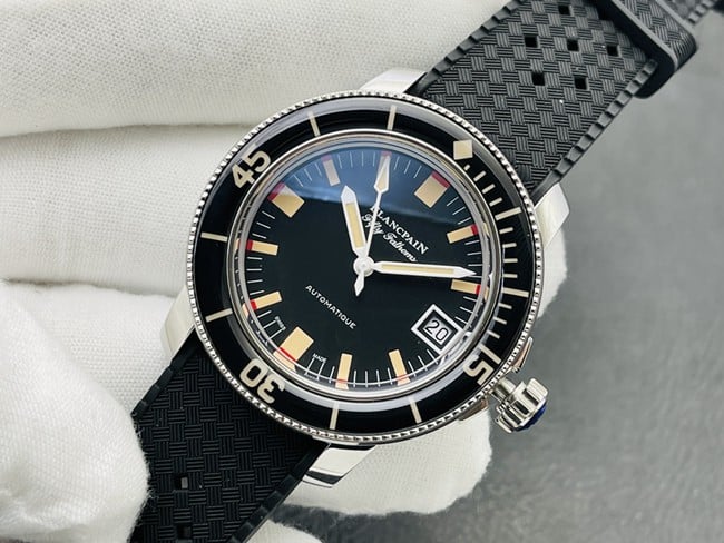 top-tier Blancpain Fifty Fathoms Series 5008 Breplica watch (also known as the most beautiful Blancpain - Barracuda) front view