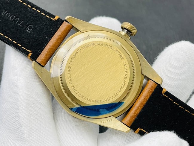 top-tier Tudor Biwan bronze model M79250BA-0001 orange belt watch movement picture