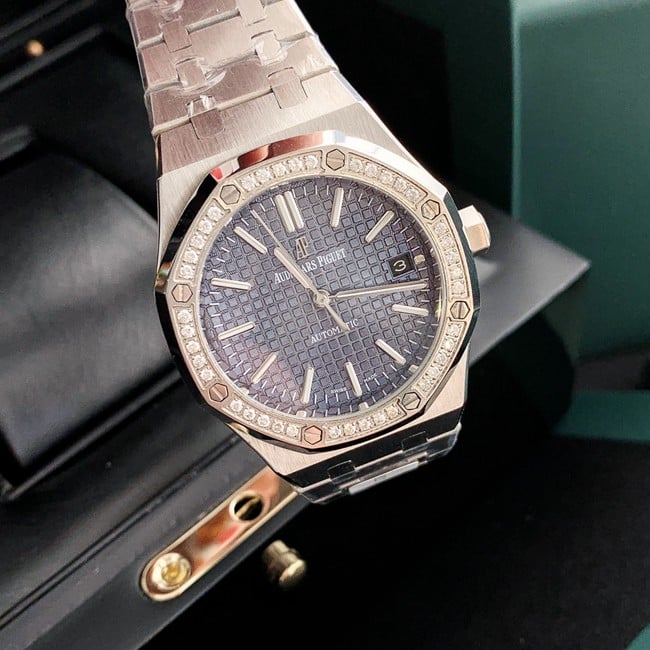 top-tier real diamond replicaAudemars PiguetRoyal Oak37MMblue dial women's watch front view