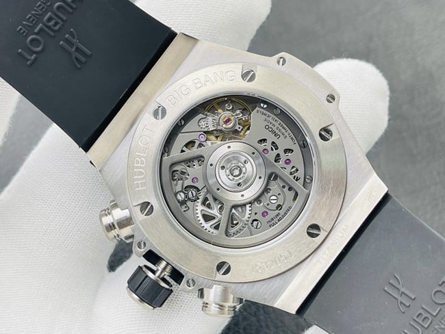 top-tier replicaHublot Big Bang Series 44MM silver case black rubber watch movement picture