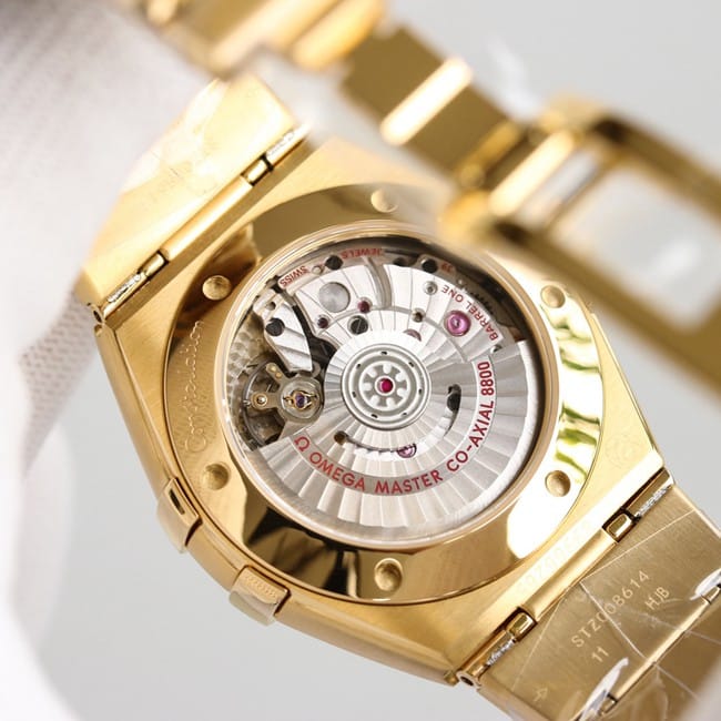Top Omega 5th Generation Constellation Series Gold Plate Gold Silver Steel Strap Men's Earth Wristwatch Movement Figure