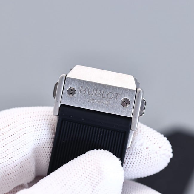 top-tier replicaHublot soul series light brown dial black rubber bracelet