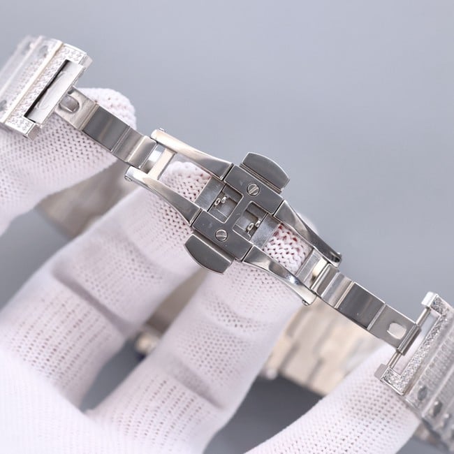 top-tier real diamond replicaCartier Santos baby's breath black dial watch clasp picture