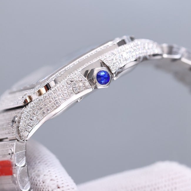 top-tier real diamond replicaCartier Santos baby's breath blue dial watch side view