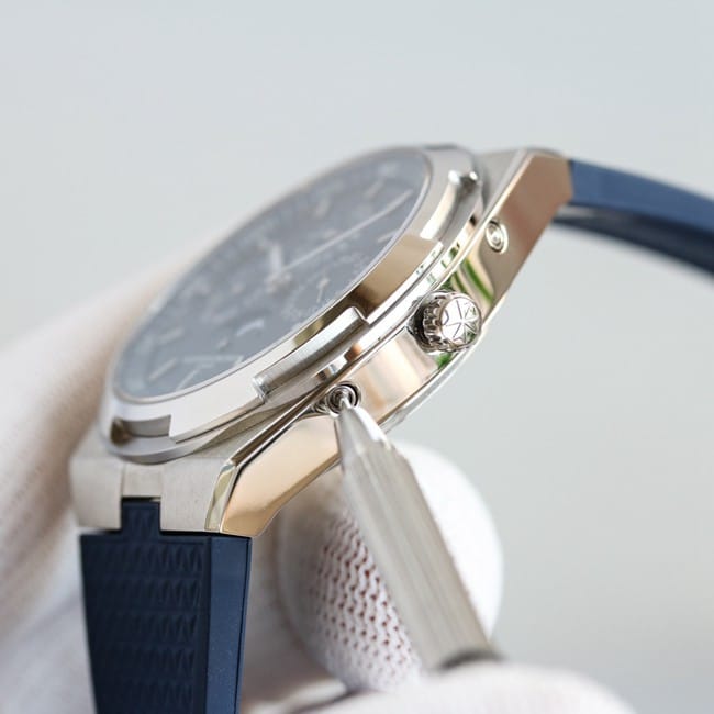 top-tier replicaVacheron Constantin series silver steel case perpetual calendar multi-function watch side view