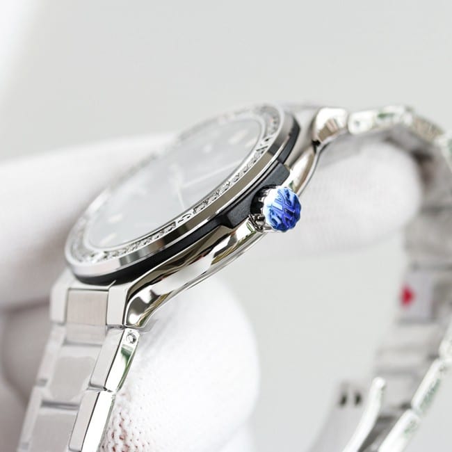 top-tier replicaHublotBig Bang Sang Bleu series V3 upgraded version tattoo watch side view