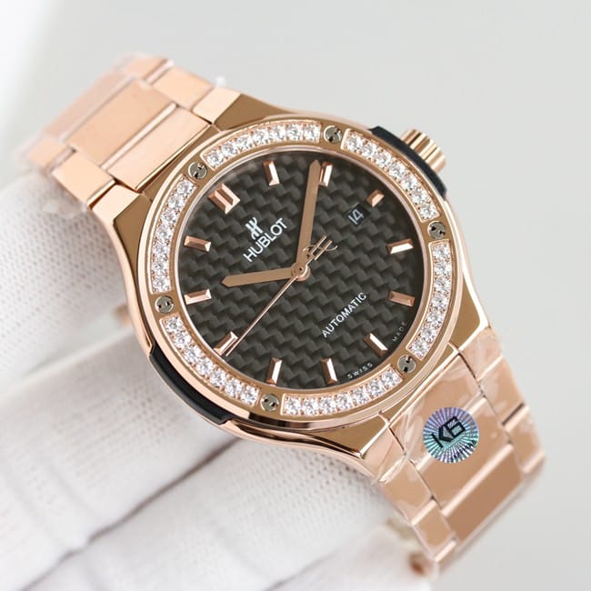 top-tier replicaHublot Big Bang Sang Bleu series V3 upgraded version tattoo watch front view