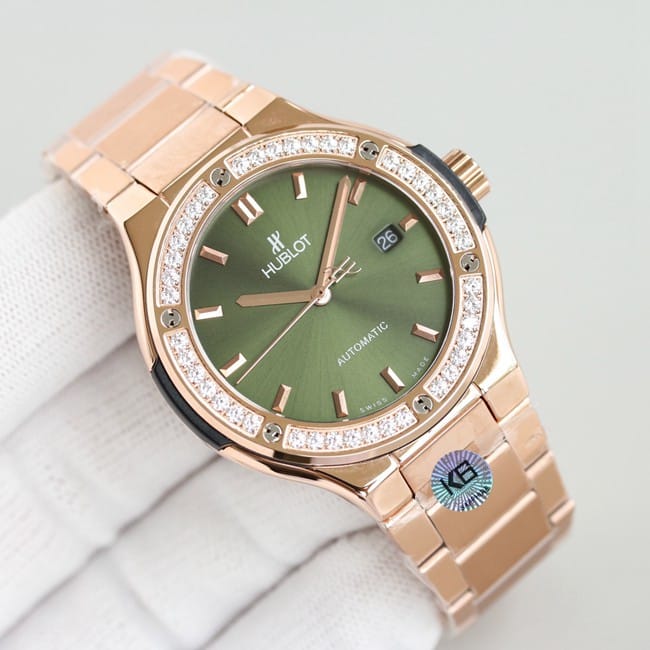 top-tier replicaHublotBig Bang Sang Bleu series V3 upgraded version steel bracelet tattoo watch front view