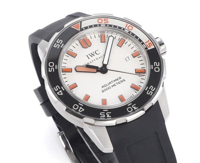 top-tier replicaIWC ocean series orange hour hand black rubber strap watch front view