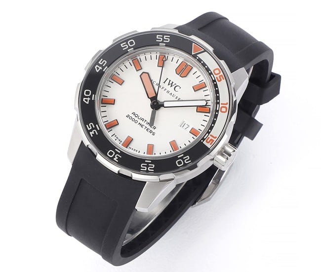 top-tier replicaIWC ocean series orange hour hand black rubber strap watch front view
