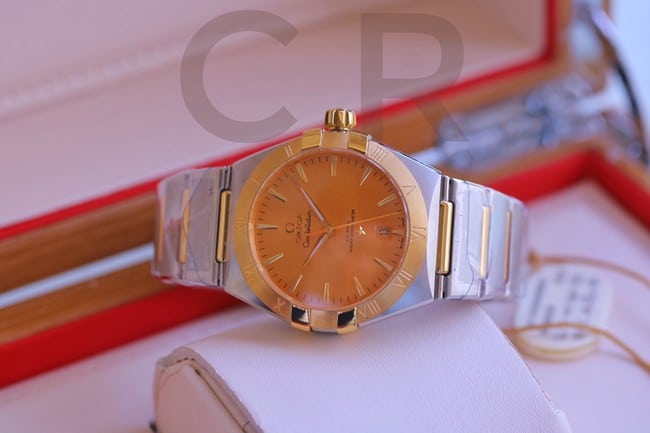 top-tier watch Omega fifth generation constellation series gold plate silver steel bracelet men's watch front view