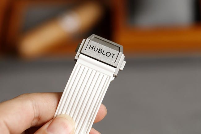 top-tier watch HublotBIG BANG series 411.NM.1170.RX white shell black dial jewelry watch clasp picture