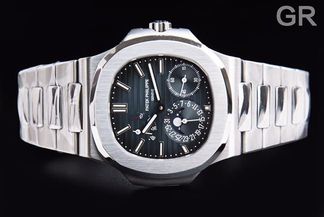 GR factory top-tier Patek Philippe5712GR steel king blue dial watch front view
