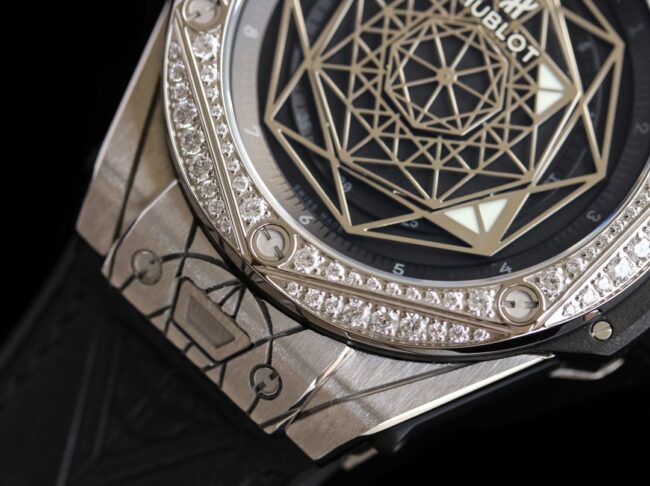 top-tier watch Hublot series tattoo OEM1:1 open mold white steel black dial ring diamond men's mechanical watch detail shots