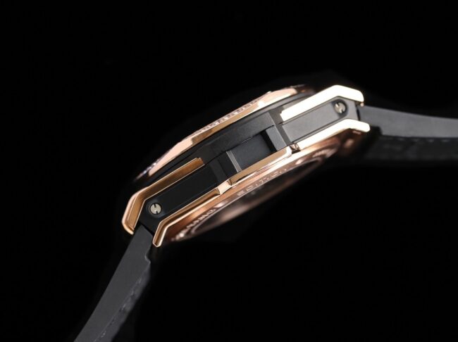 top-tier watch Hublot series tattoo OEM1:1 molded rose goldblack dial full diamond men's mechanical watch side view