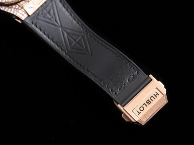 top-tier watch Hublot series tattoo OEM1:1 open mold rose goldblack dial full diamond men's mechanical watch clasp picture