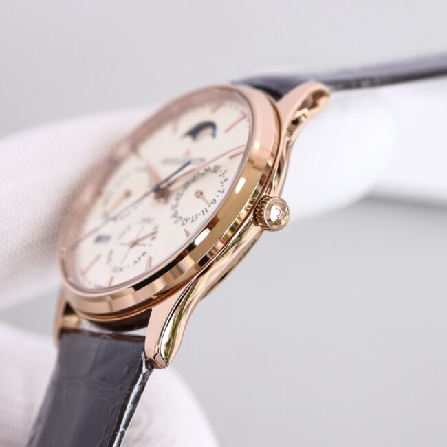 TW factory top-tier watch Jaeger-LeCoultre master moon phaserose goldwhite dial perpetual calendar automatic movement men's watch side view