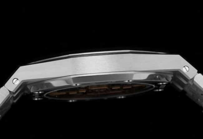 top-tier watch Audemars PiguetRoyal Oak super two-hand mechanical movement15202 white steel black bottom men's watch side view