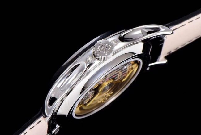 GR Top collectible watches Patek Philippe 5205G-013 Complications Series Top Version White Steel Black Back Men's Watch Side View