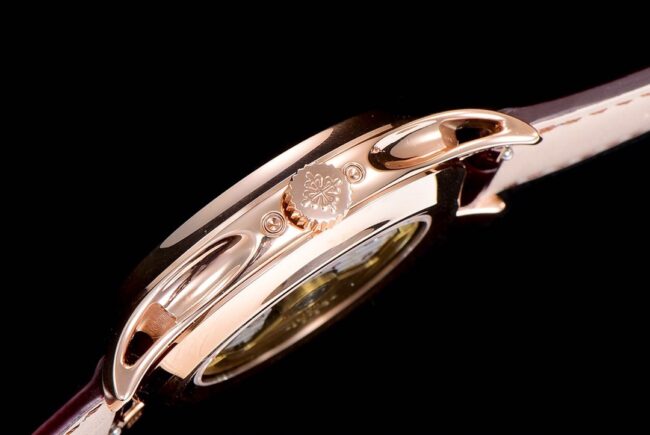 GR factory top-tier watch Patek Philippe top-tier complex function series version 5205G-013 rose gold plate white bottom men's mechanical watch side view